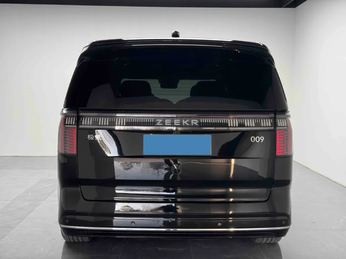 2022 Zeekr 009 BEV 116KWH,autocango,china used car exporter,china ev exporter,chinese used car exporter,chinese used ev exporter