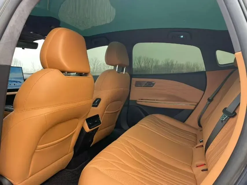 2025 Geely Galaxy Starshine 8 1.5T 163HP L4 3DHT PHEV 27.69KWH,autocango,china used car exporter,china ev exporter,chinese used car exporter,chinese used ev exporter