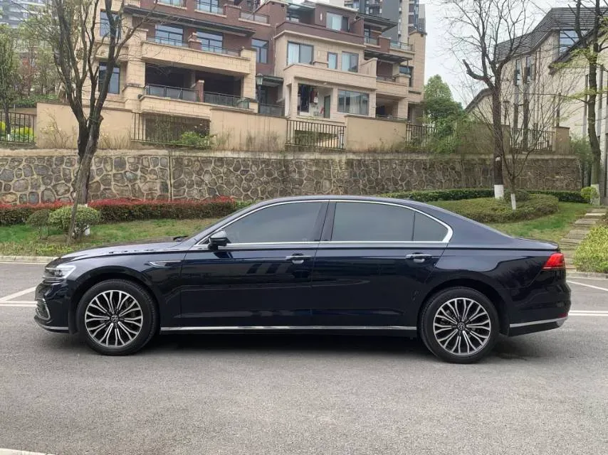 2021 Volkswagen Phideon 2.0T 224HP L4 7DCT,autocango,china used car exporter,china ev exporter,chinese used car exporter,chinese used ev exporter