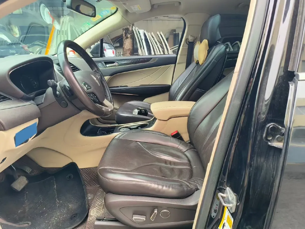 2017 Lincoln MKC 2.0T 203HP L4 6AT,autocango,china used car exporter,china ev exporter,chinese used car exporter,chinese used ev exporter