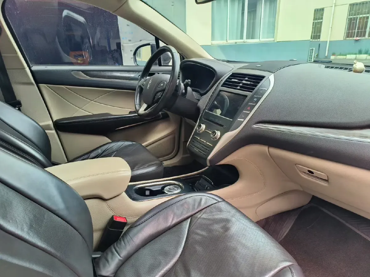 2017 Lincoln MKC 2.0T 203HP L4 6AT,autocango,china used car exporter,china ev exporter,chinese used car exporter,chinese used ev exporter