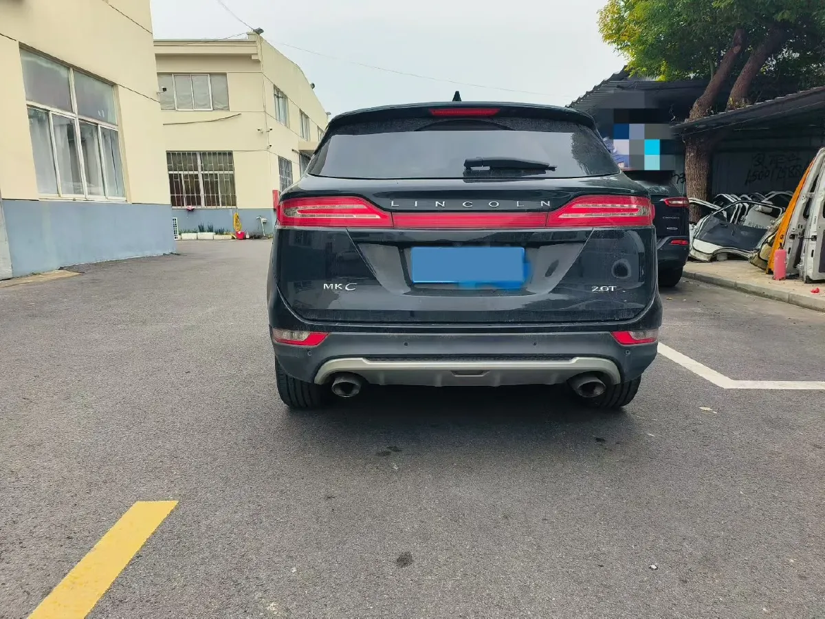 2017 Lincoln MKC 2.0T 203HP L4 6AT,autocango,china used car exporter,china ev exporter,chinese used car exporter,chinese used ev exporter