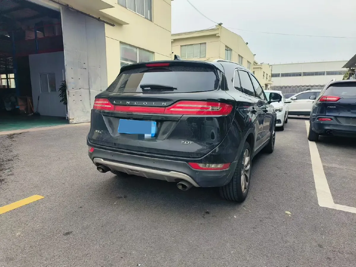 2017 Lincoln MKC 2.0T 203HP L4 6AT,autocango,china used car exporter,china ev exporter,chinese used car exporter,chinese used ev exporter