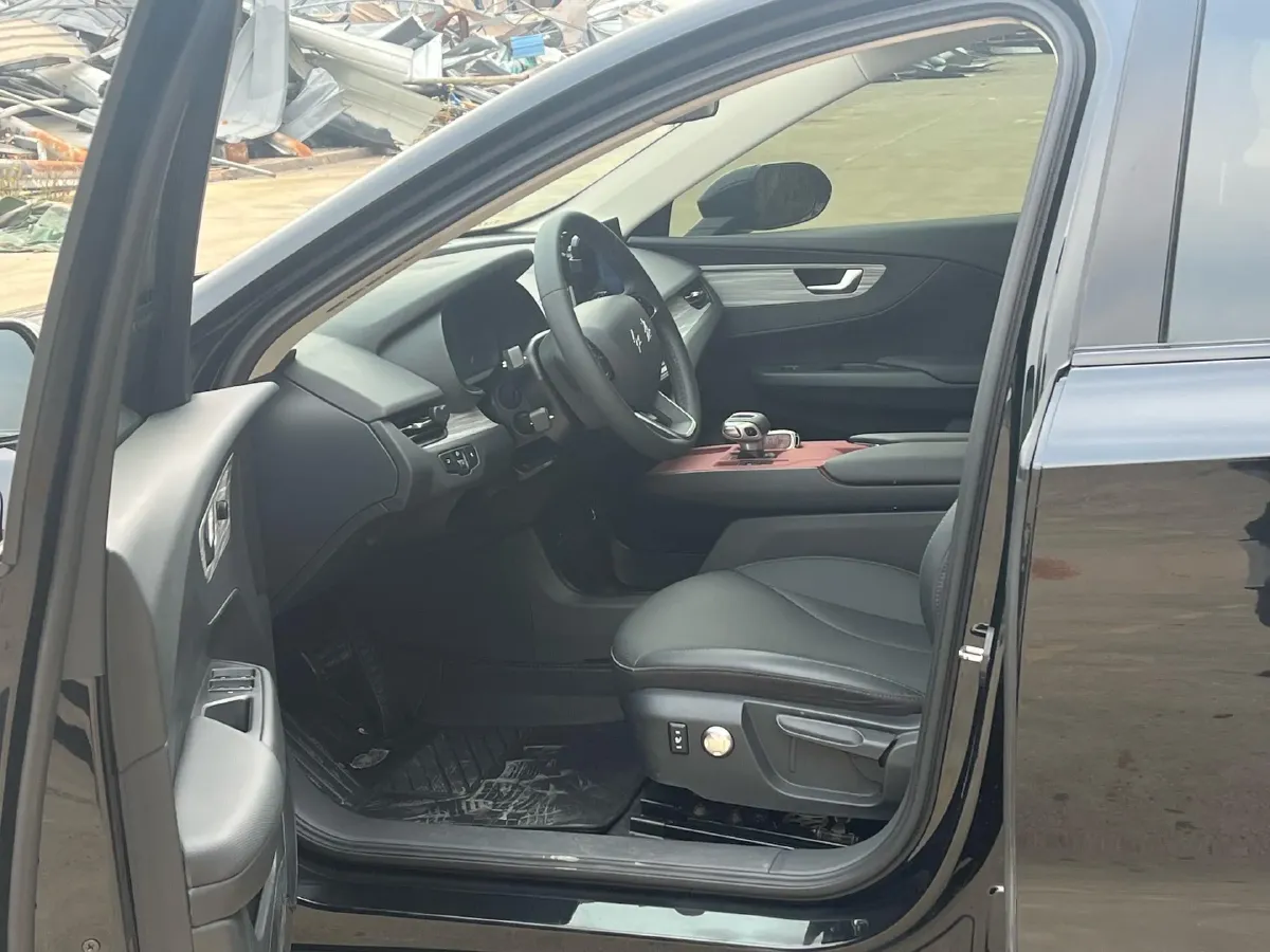 2024 HongQi E-QM5 BEV 72KWH,autocango,china used car exporter,china ev exporter,chinese used car exporter,chinese used ev exporter