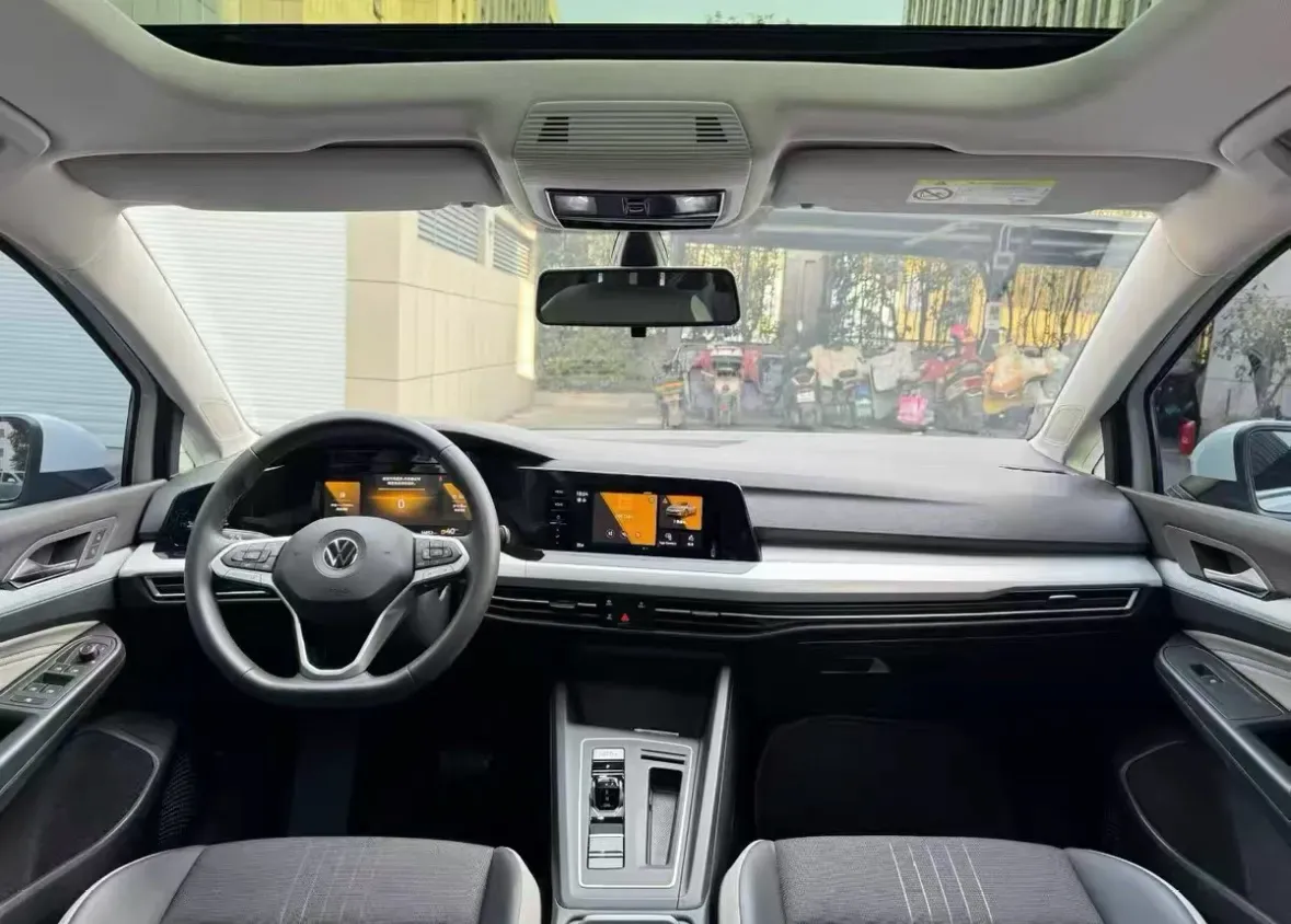 2023 Volkswagen Golf 1.4T 150HP L4 7DCT,autocango,china used car exporter,china ev exporter,chinese used car exporter,chinese used ev exporter