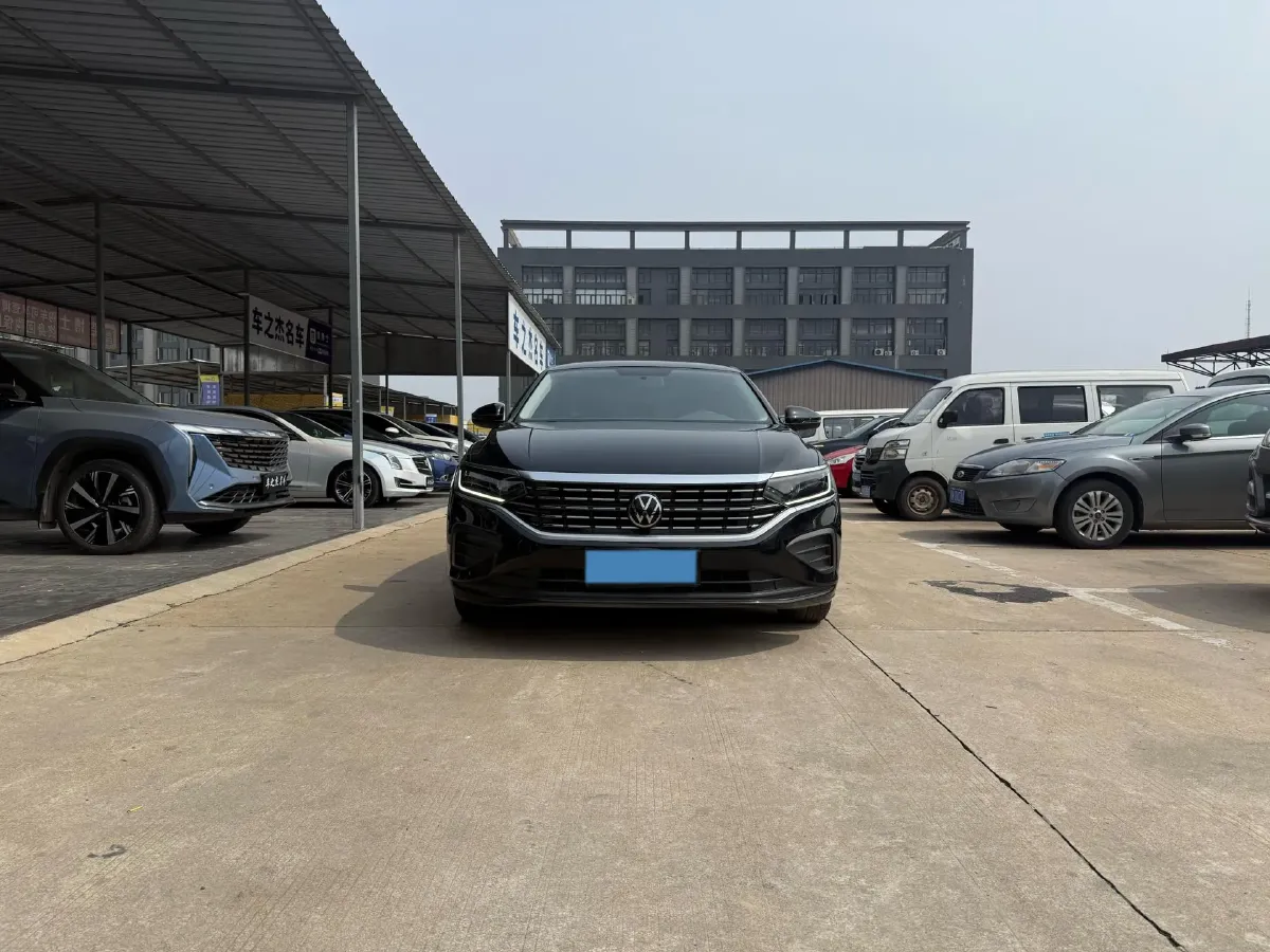 2023 Volkswagen Passat 1.4T 150HP L4 7DCT,autocango,china used car exporter,china ev exporter,chinese used car exporter,chinese used ev exporter