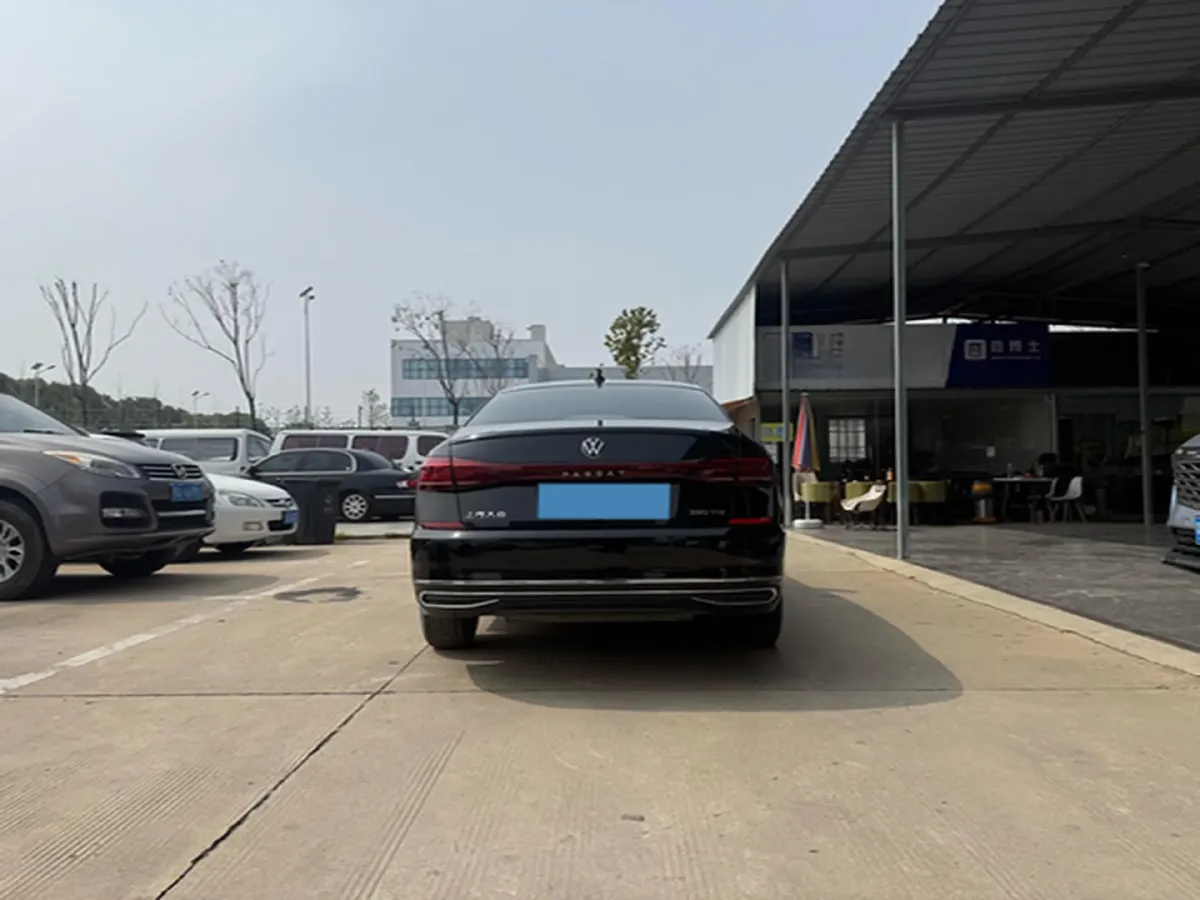 2023 Volkswagen Passat 1.4T 150HP L4 7DCT,autocango,china used car exporter,china ev exporter,chinese used car exporter,chinese used ev exporter
