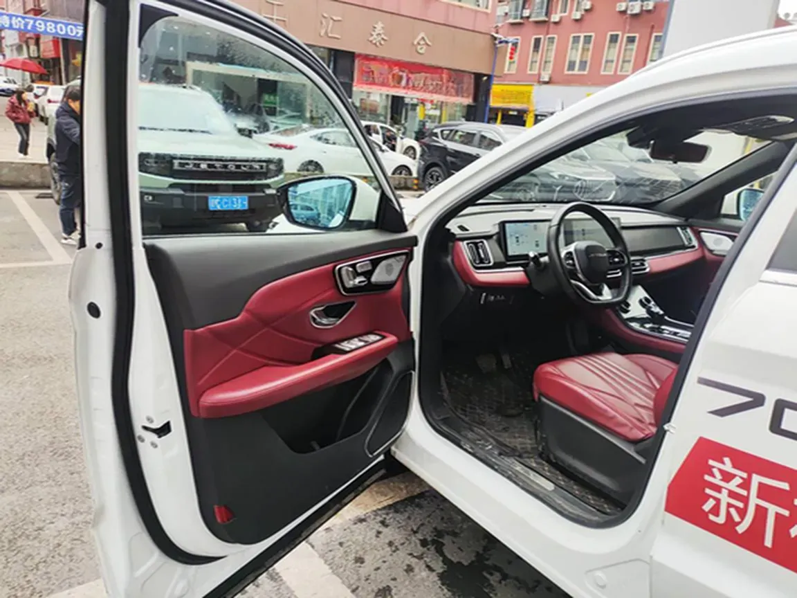 2025 Jetour X70 Plus 1.5T 184HP L4 7DCT,autocango,china used car exporter,china ev exporter,chinese used car exporter,chinese used ev exporter