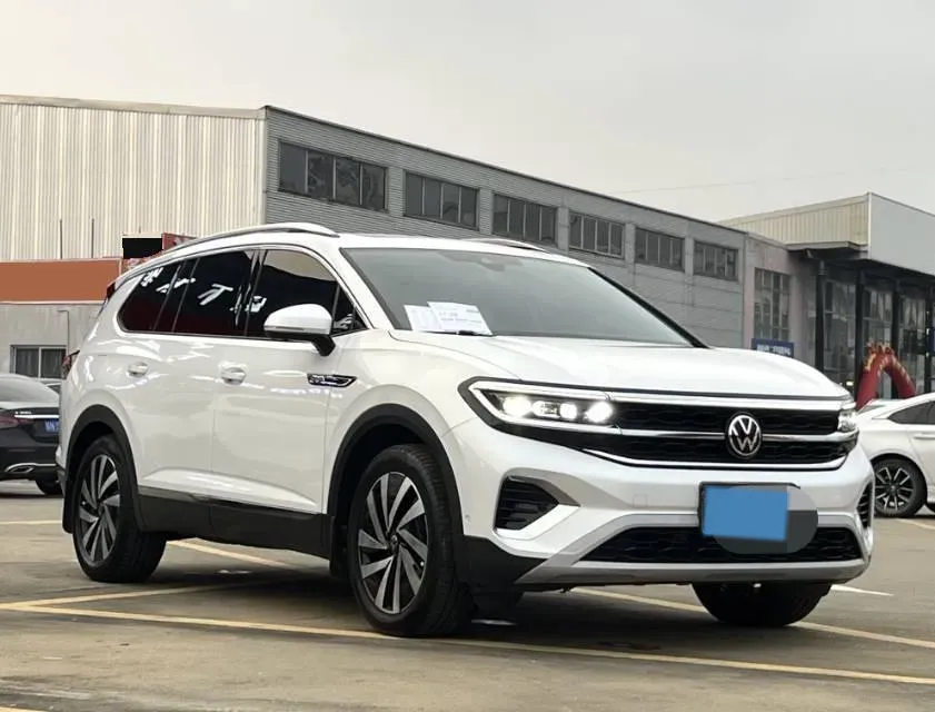 2021 Volkswagen Talagon 2.0T 220HP L4 7DCT,autocango,china used car exporter,china ev exporter,chinese used car exporter,chinese used ev exporter
