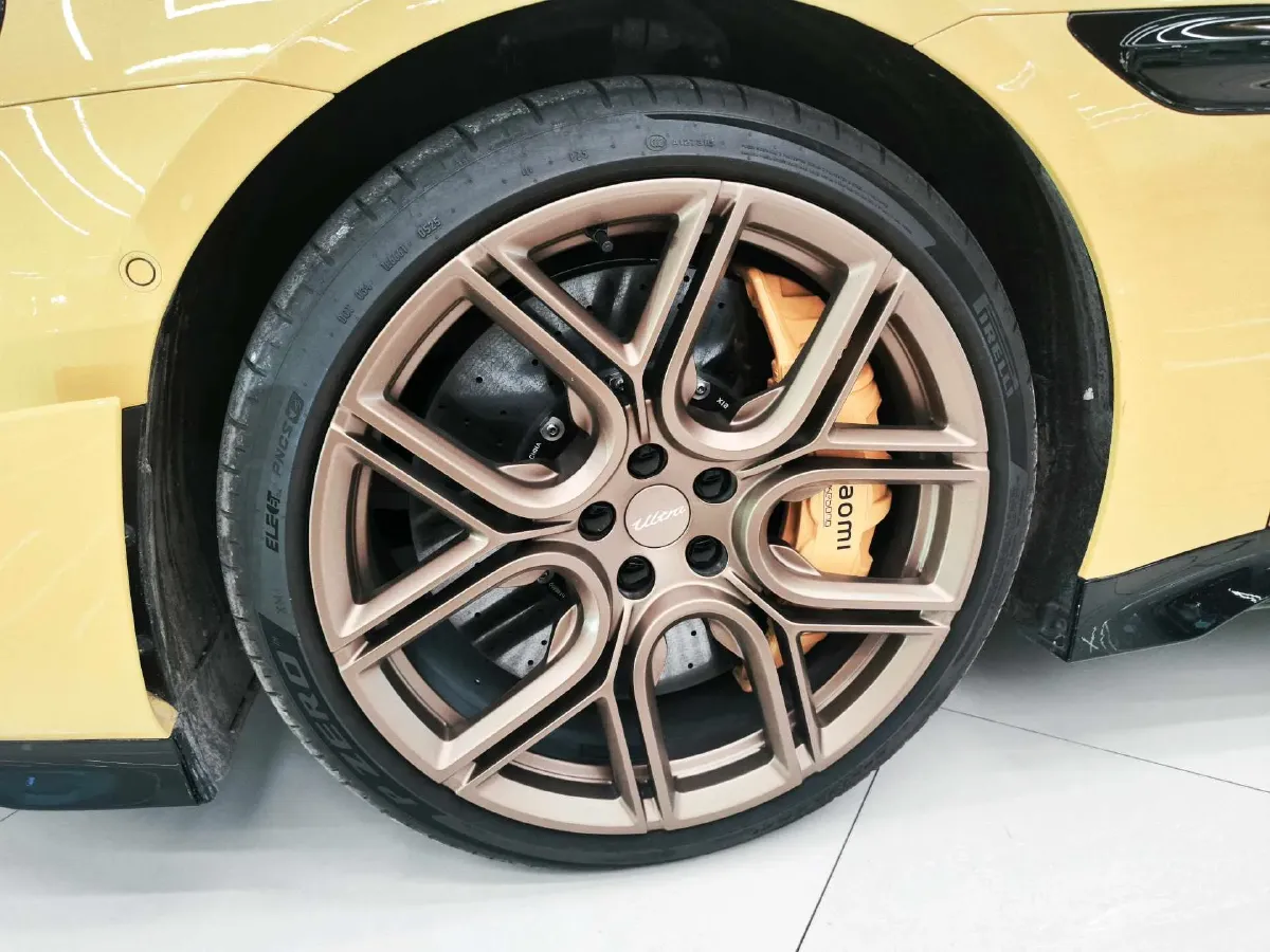 2025 MI SU7 Ultra BEV 93.7KWH,autocango,china used car exporter,china ev exporter,chinese used car exporter,chinese used ev exporter