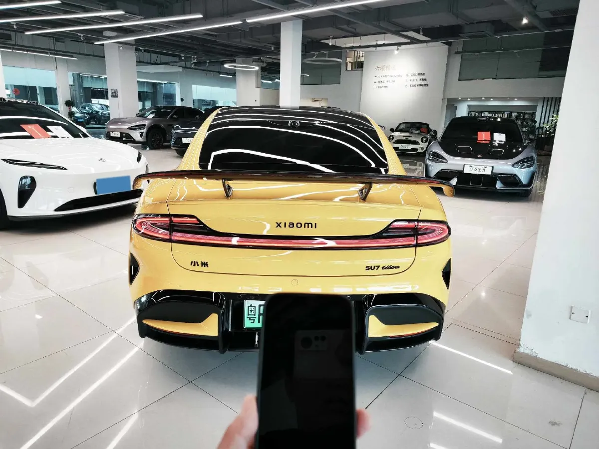 2025 MI SU7 Ultra BEV 93.7KWH,autocango,china used car exporter,china ev exporter,chinese used car exporter,chinese used ev exporter