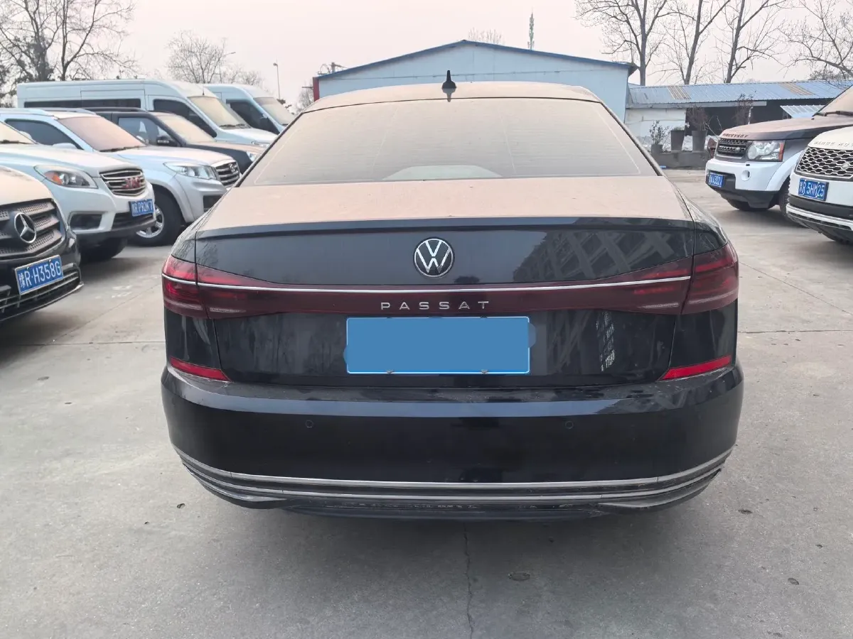 2023 Volkswagen Passat 2.0T 220HP L4 7DCT,autocango,china used car exporter,china ev exporter,chinese used car exporter,chinese used ev exporter