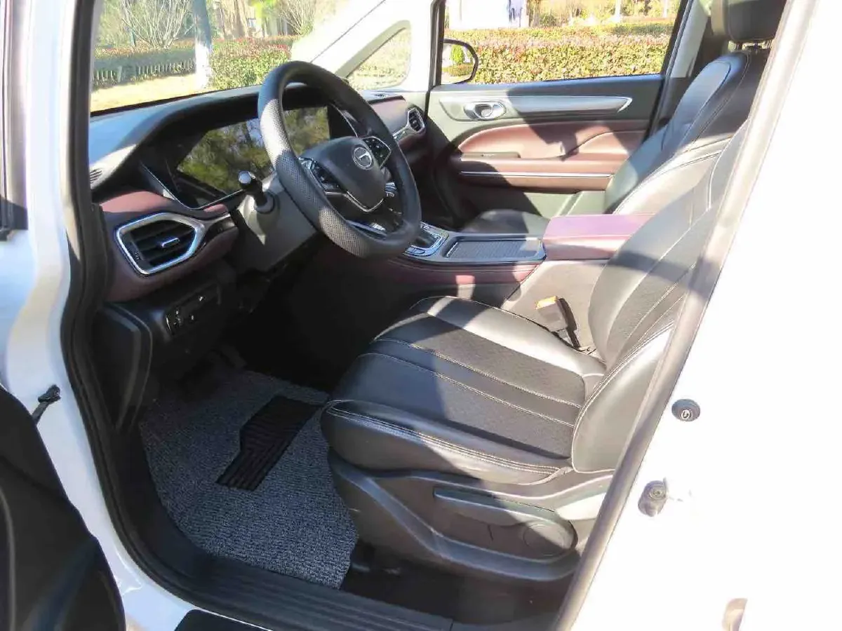 2021 GAC Trumpchi M6 1.5T 169HP L4 7DCT,autocango,china used car exporter,china ev exporter,chinese used car exporter,chinese used ev exporter