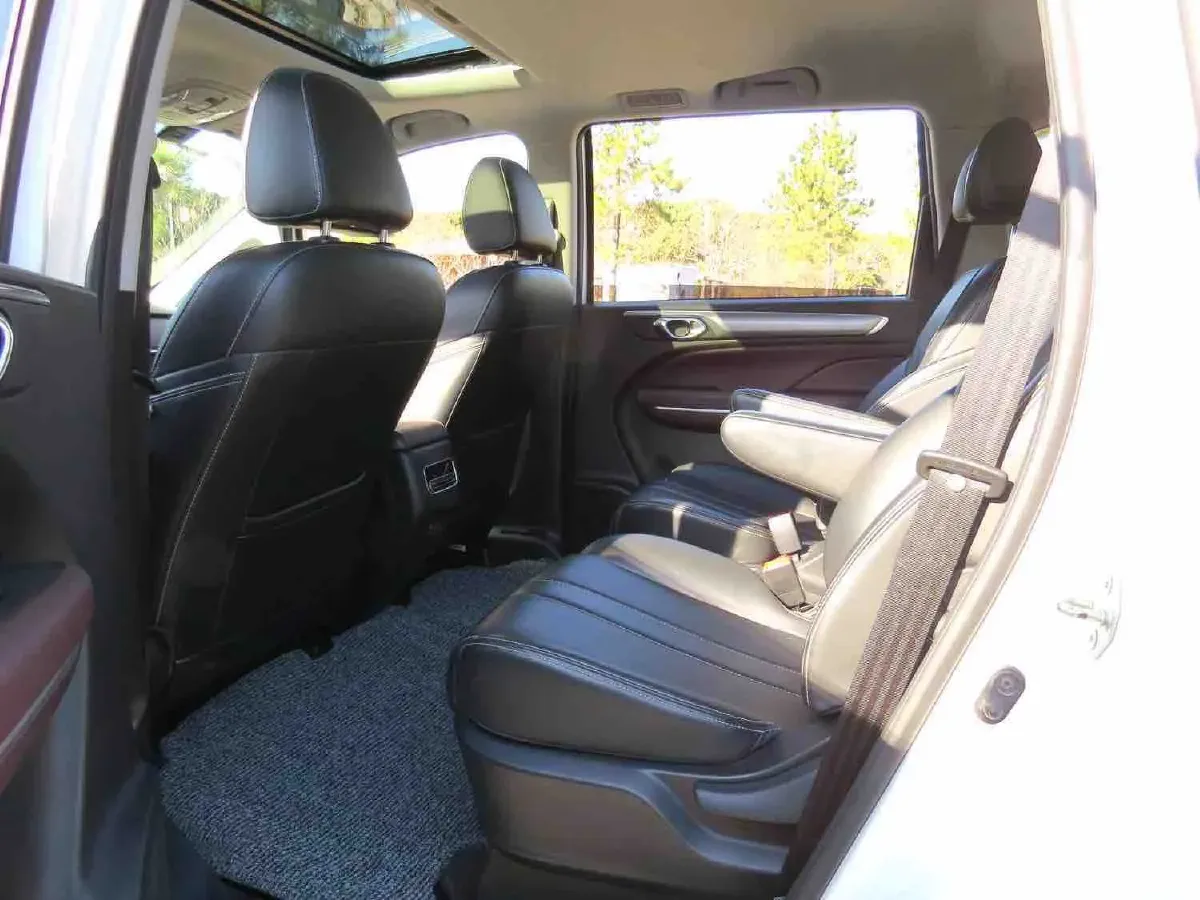 2021 GAC Trumpchi M6 1.5T 169HP L4 7DCT,autocango,china used car exporter,china ev exporter,chinese used car exporter,chinese used ev exporter