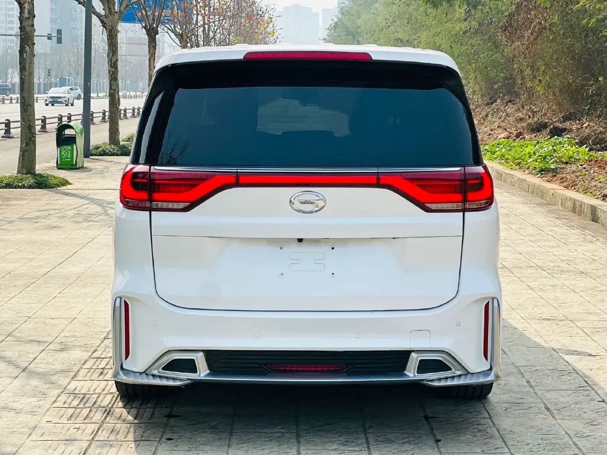 2021 GAC Trumpchi M8 2.0T 252HP L4 8AT,autocango,china used car exporter,china ev exporter,chinese used car exporter,chinese used ev exporter