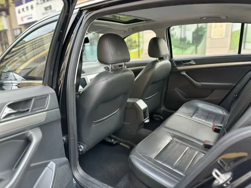 2017 Volkswagen Lavida 1.4T 131HP L4 7DCT,autocango,china used car exporter,china ev exporter,chinese used car exporter,chinese used ev exporter