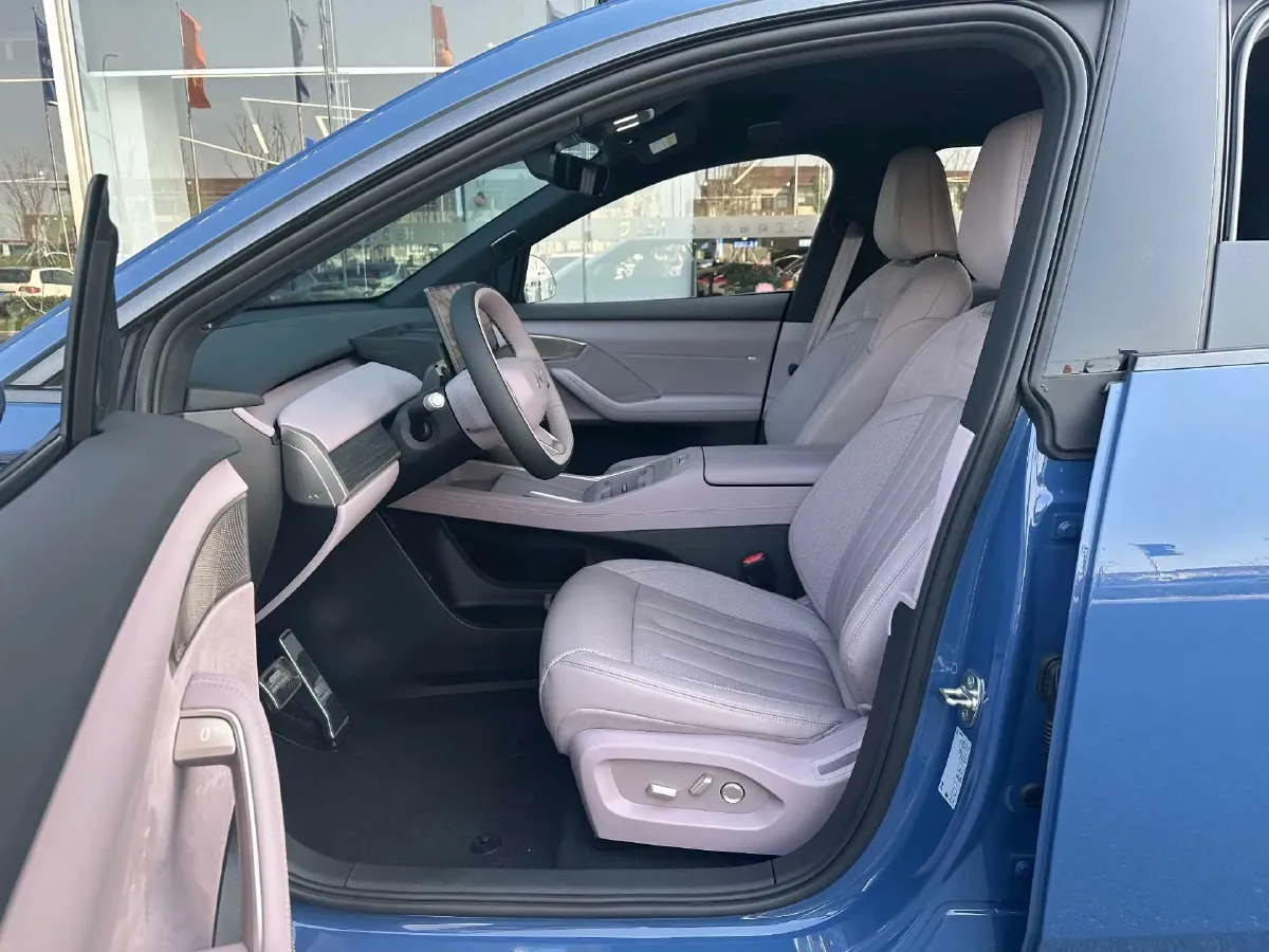 2024 ONVO L60 BEV 60KWH,autocango,china used car exporter,china ev exporter,chinese used car exporter,chinese used ev exporter