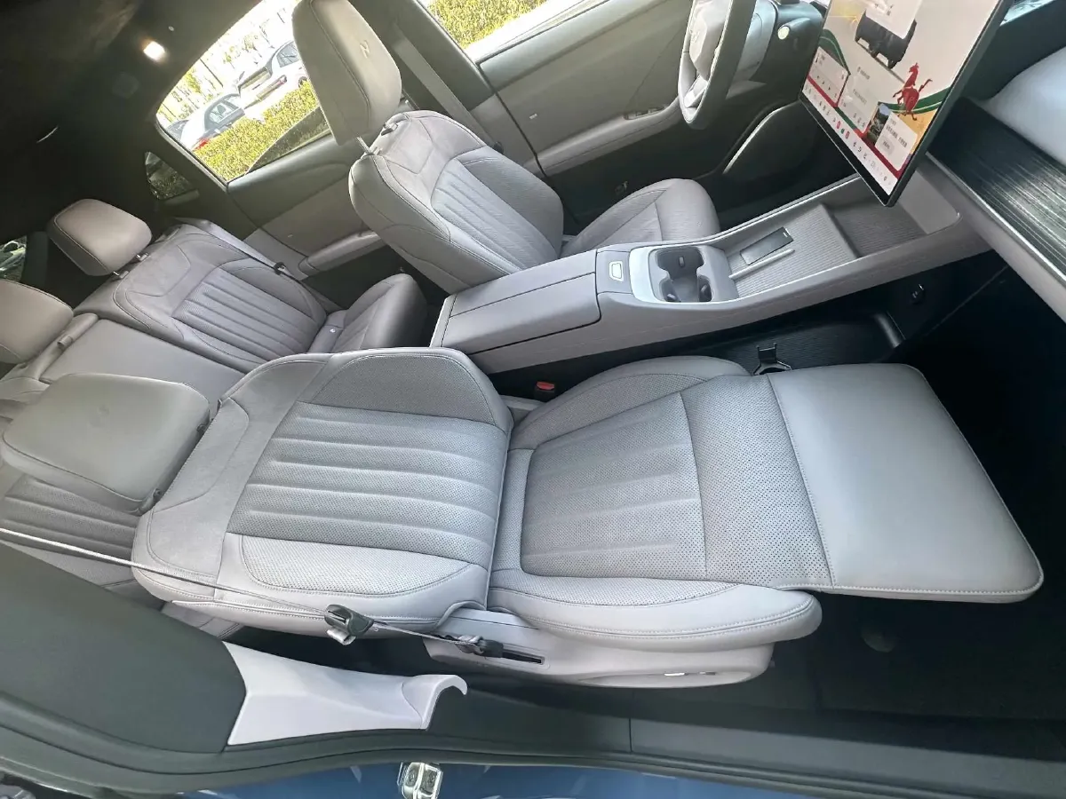 2024 ONVO L60 BEV 60KWH,autocango,china used car exporter,china ev exporter,chinese used car exporter,chinese used ev exporter