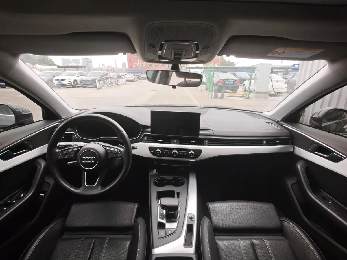 2020 Audi A4L 2.0T 190HP L4 7DCT,autocango,china used car exporter,china ev exporter,chinese used car exporter,chinese used ev exporter