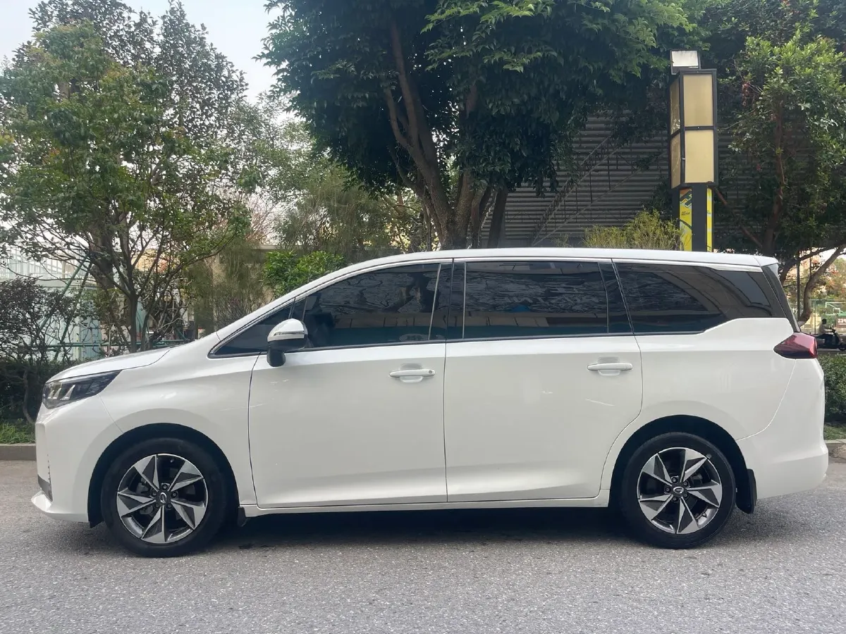 2021 GAC Trumpchi M6 1.5T 169HP L4 7DCT,autocango,china used car exporter,china ev exporter,chinese used car exporter,chinese used ev exporter
