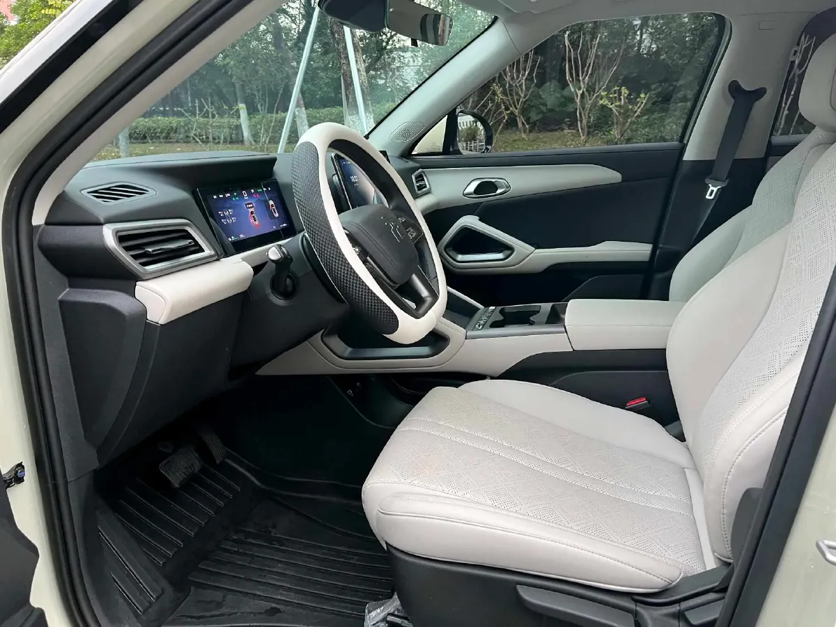 2024 BYD YuanUP BEV 45.12KWH,autocango,china used car exporter,china ev exporter,chinese used car exporter,chinese used ev exporter