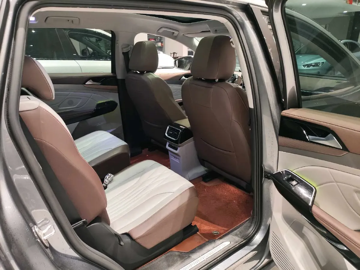 2023 Volkswagen ID.6 X BEV 83.4KWH,autocango,china used car exporter,china ev exporter,chinese used car exporter,chinese used ev exporter