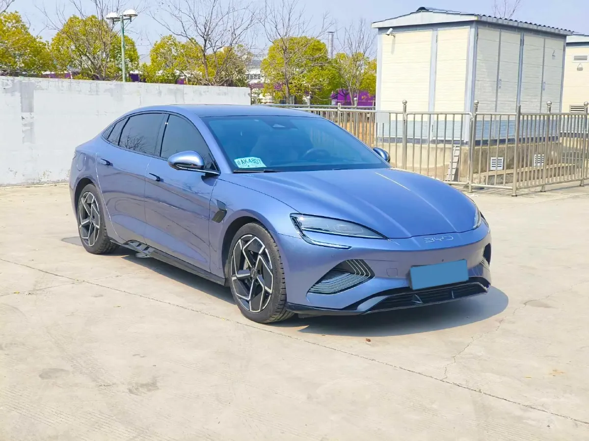 2022 AITO AITO M5 Range Extended 125HP REEV 40KWH,autocango,china used car exporter,china ev exporter,chinese used car exporter,chinese used ev exporter