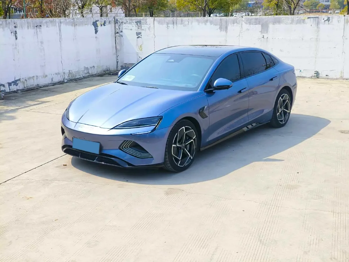 2022 AITO AITO M5 Range Extended 125HP REEV 40KWH,autocango,china used car exporter,china ev exporter,chinese used car exporter,chinese used ev exporter