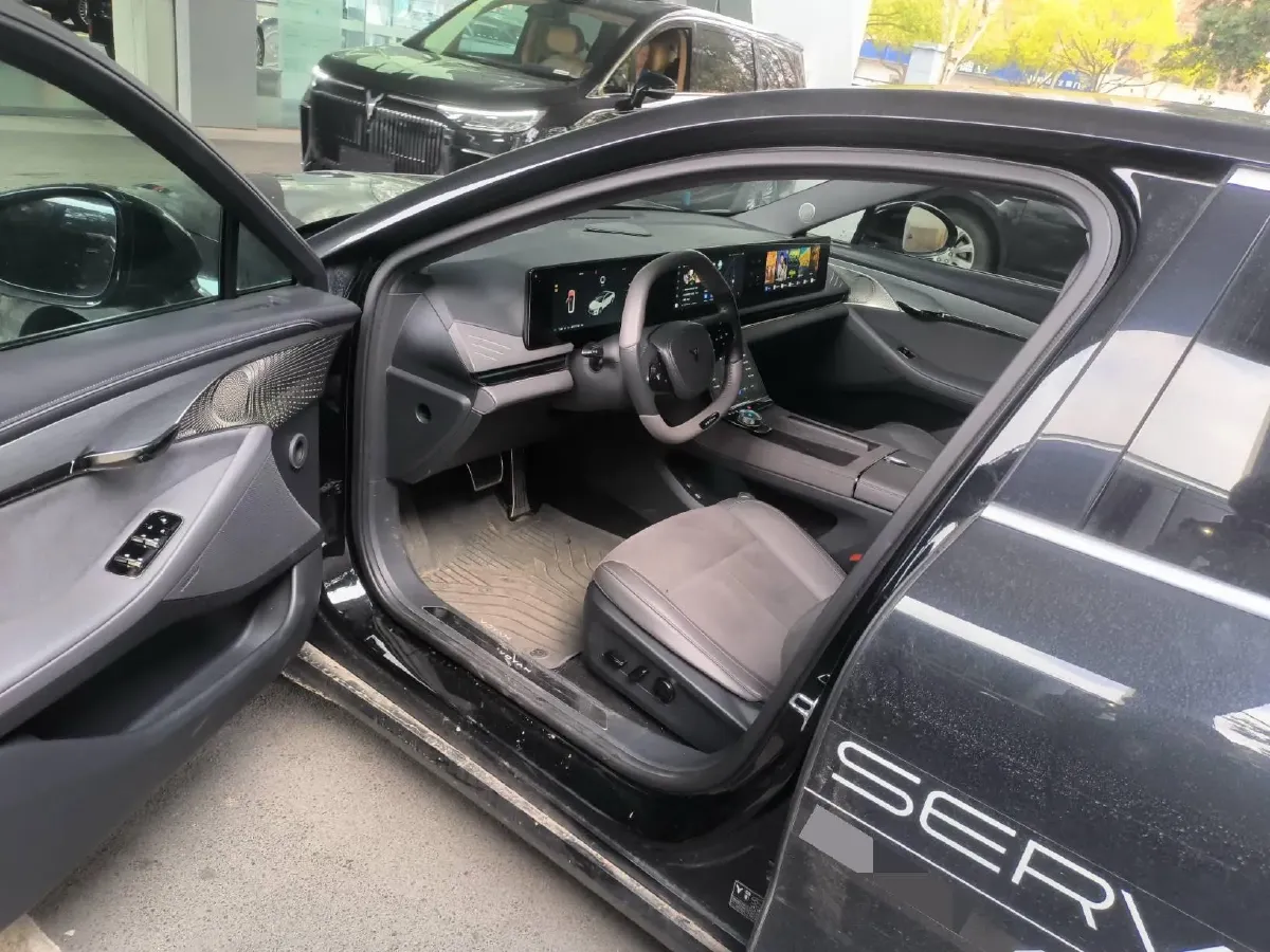 2024 Voyah ZhuiGuang 1.5T 136HP L4 PHEV 43KWH,autocango,china used car exporter,china ev exporter,chinese used car exporter,chinese used ev exporter