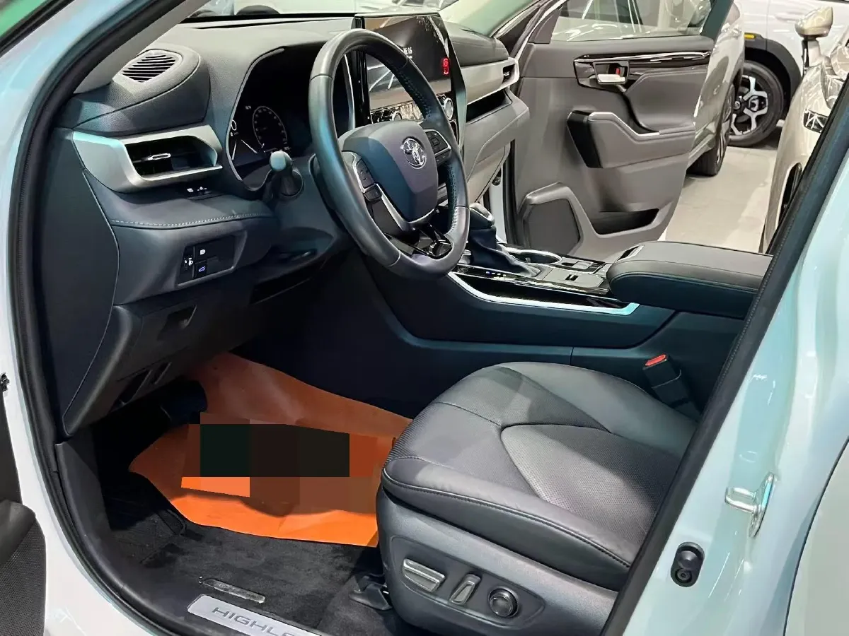2024 Toyota Highlander 2.5L 189HP L4 E-CVT Hybrid,autocango,china used car exporter,china ev exporter,chinese used car exporter,chinese used ev exporter