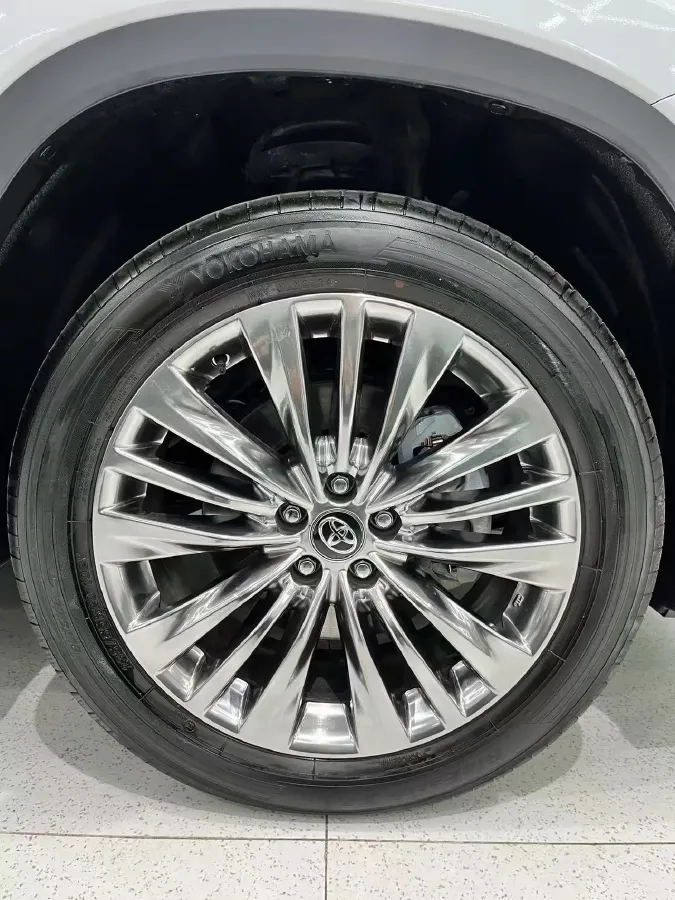 2024 Toyota Highlander 2.5L 189HP L4 E-CVT Hybrid,autocango,china used car exporter,china ev exporter,chinese used car exporter,chinese used ev exporter