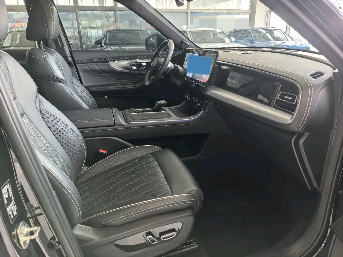 2024 GAC Trumpchi GS8 2.0T 252HP L4 8AT,autocango,china used car exporter,china ev exporter,chinese used car exporter,chinese used ev exporter