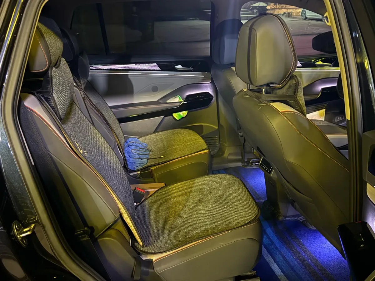 2022 Volkswagen ID.6 Crozz BEV 84.8KWH,autocango,china used car exporter,china ev exporter,chinese used car exporter,chinese used ev exporter