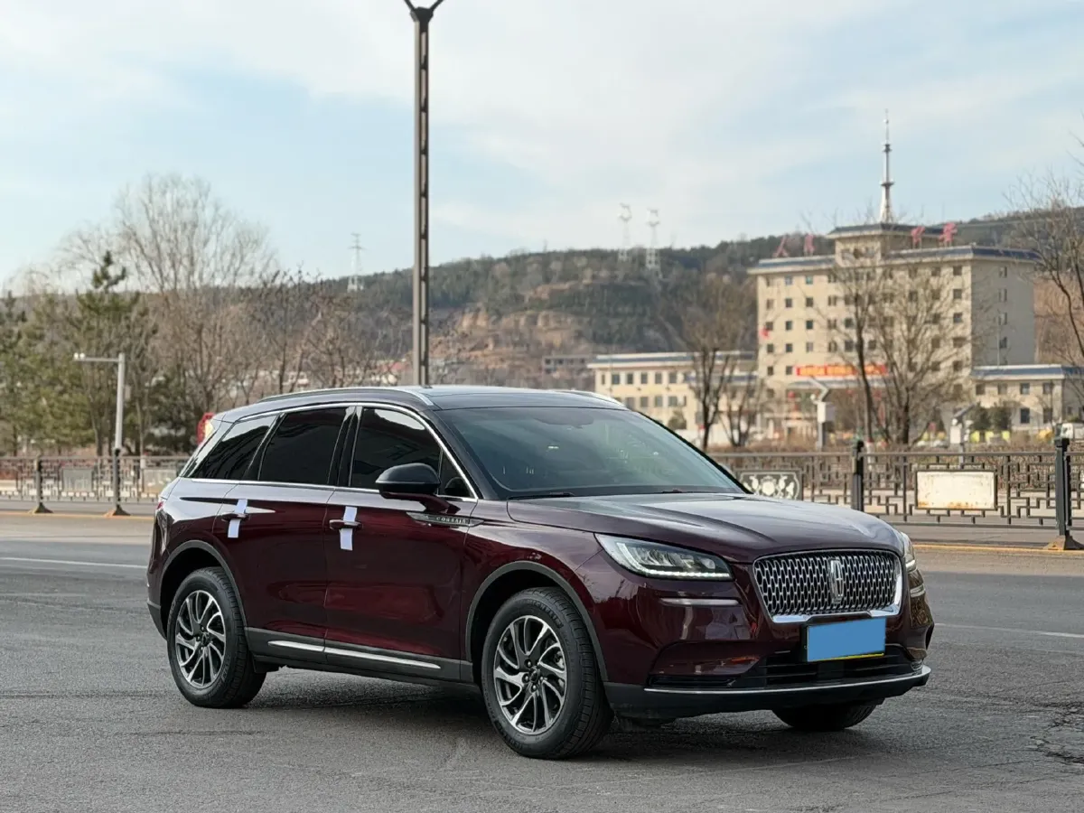 2022 Lincoln Corsair 2.0T 245HP L4 8AT,autocango,china used car exporter,china ev exporter,chinese used car exporter,chinese used ev exporter