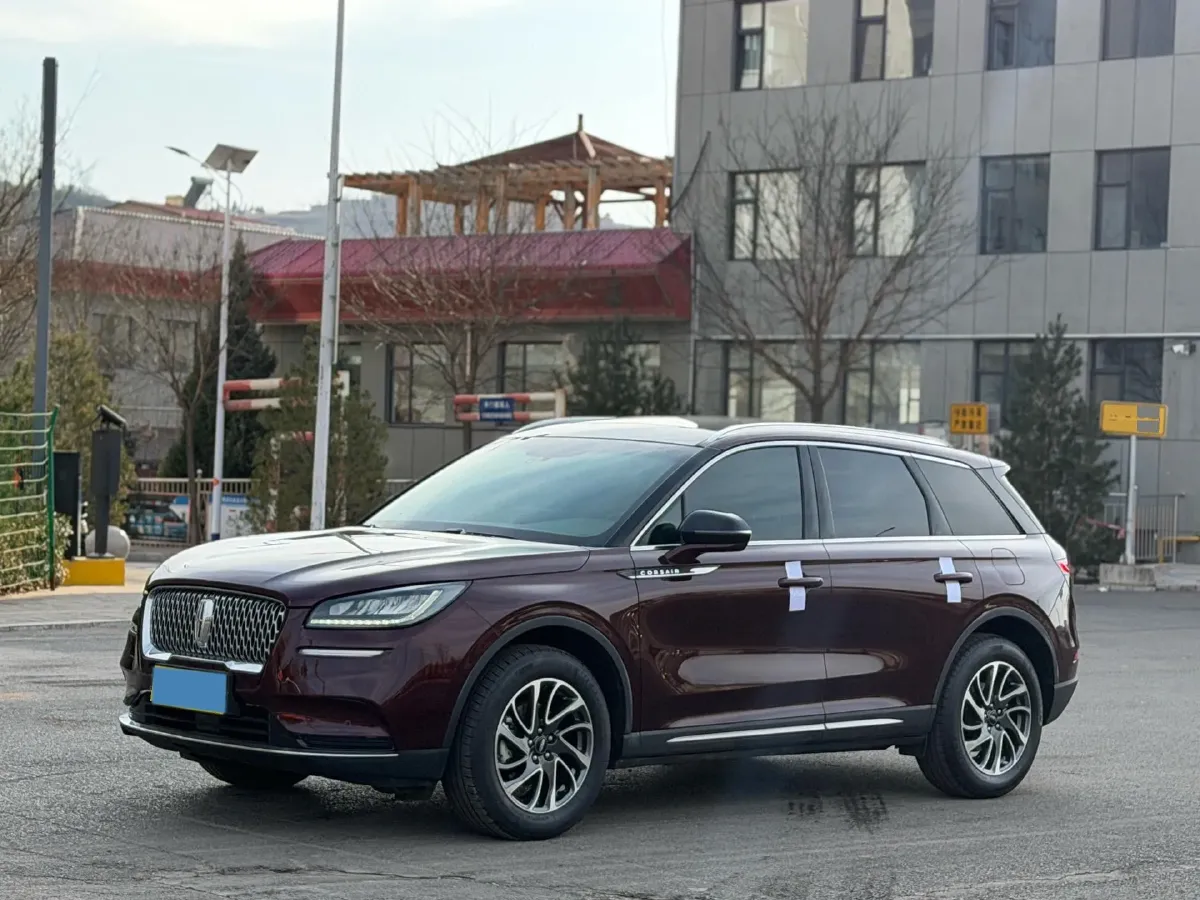 2022 Lincoln Corsair 2.0T 245HP L4 8AT,autocango,china used car exporter,china ev exporter,chinese used car exporter,chinese used ev exporter