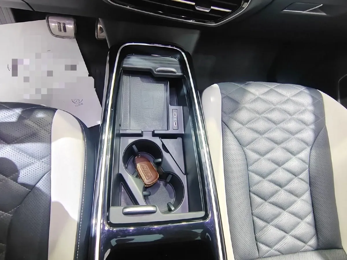 2021 Volkswagen ID.6 Crozz BEV 84.8KWH,autocango,china used car exporter,china ev exporter,chinese used car exporter,chinese used ev exporter