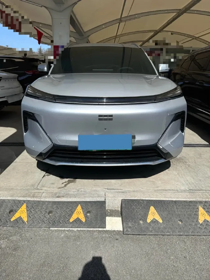 2025 LanDian E5 PLUS 1.5L 95HP L4 E-CVT PHEV 25KWH,autocango,china used car exporter,china ev exporter,chinese used car exporter,chinese used ev exporter