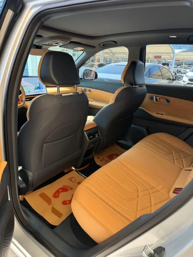 2025 LanDian E5 PLUS 1.5L 95HP L4 E-CVT PHEV 25KWH,autocango,china used car exporter,china ev exporter,chinese used car exporter,chinese used ev exporter