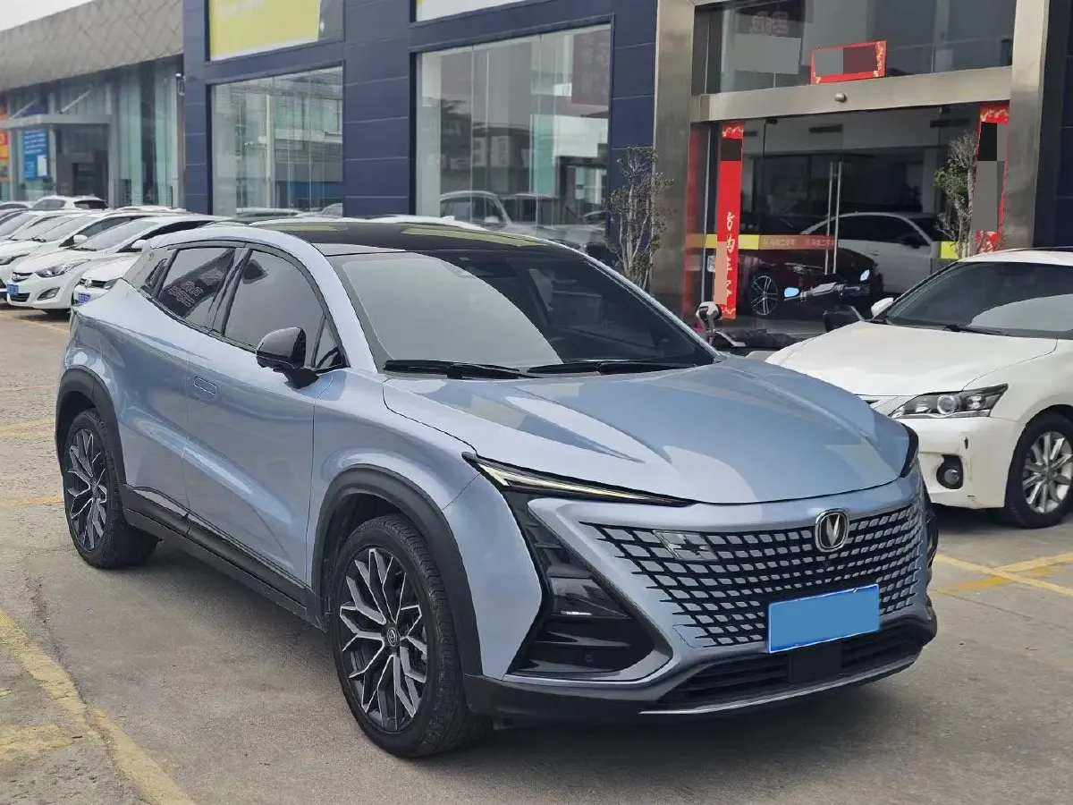 2022 ChangAn UNI-T 1.5T 188HP L4 7DCT,autocango,china used car exporter,china ev exporter,chinese used car exporter,chinese used ev exporter