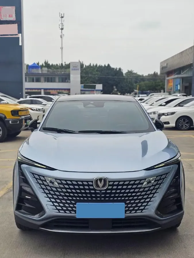 2022 ChangAn UNI-T 1.5T 188HP L4 7DCT,autocango,china used car exporter,china ev exporter,chinese used car exporter,chinese used ev exporter