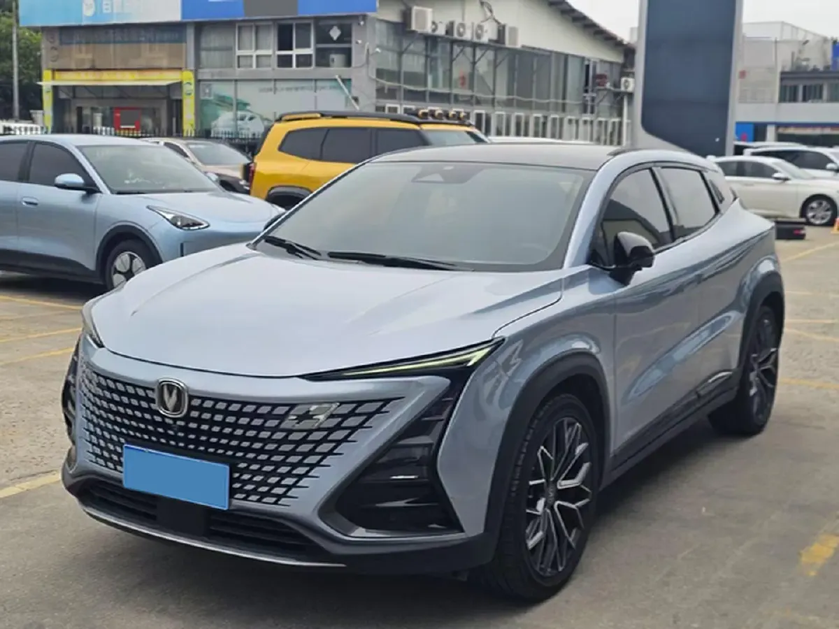 2022 ChangAn UNI-T 1.5T 188HP L4 7DCT,autocango,china used car exporter,china ev exporter,chinese used car exporter,chinese used ev exporter