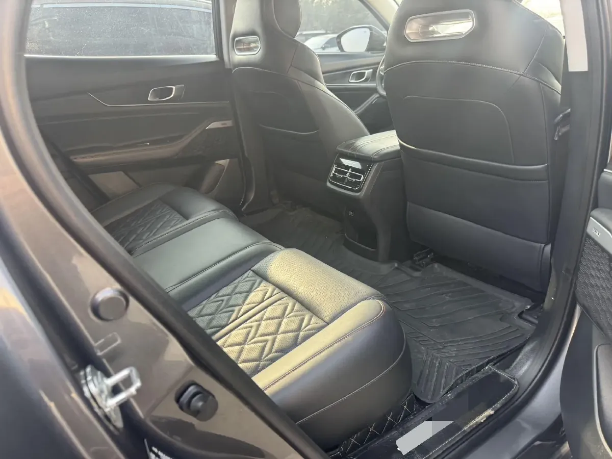 2022 Bestune T99 2.0T 224HP L4 6AT,autocango,china used car exporter,china ev exporter,chinese used car exporter,chinese used ev exporter