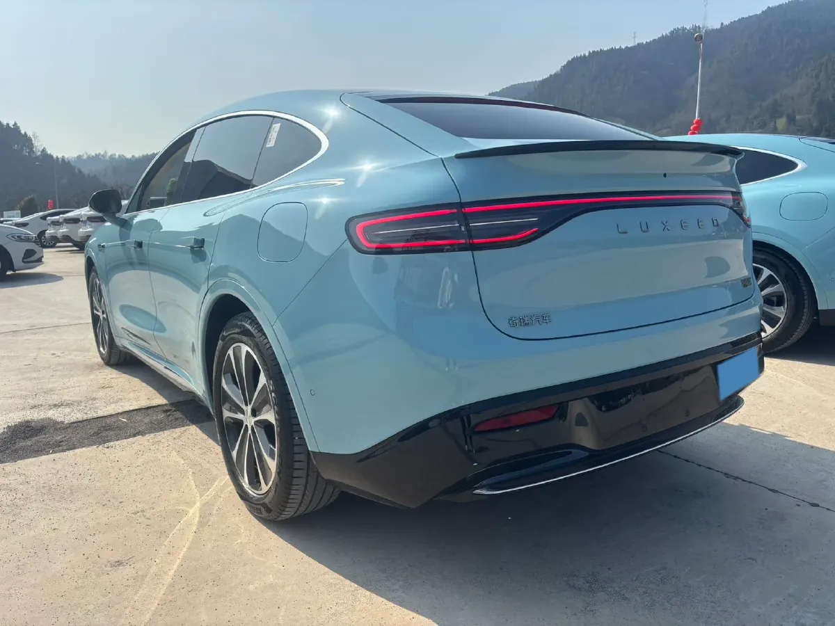 2025 Luxeed R7 REEV 156HP REEV 37KWH,autocango,china used car exporter,china ev exporter,chinese used car exporter,chinese used ev exporter
