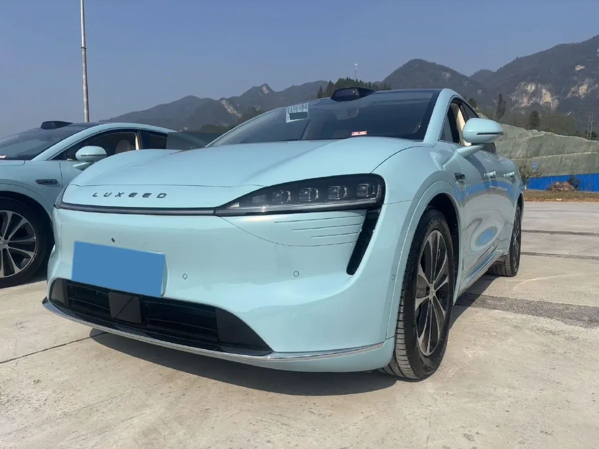 2025 Luxeed R7 REEV 156HP REEV 37KWH,autocango,china used car exporter,china ev exporter,chinese used car exporter,chinese used ev exporter