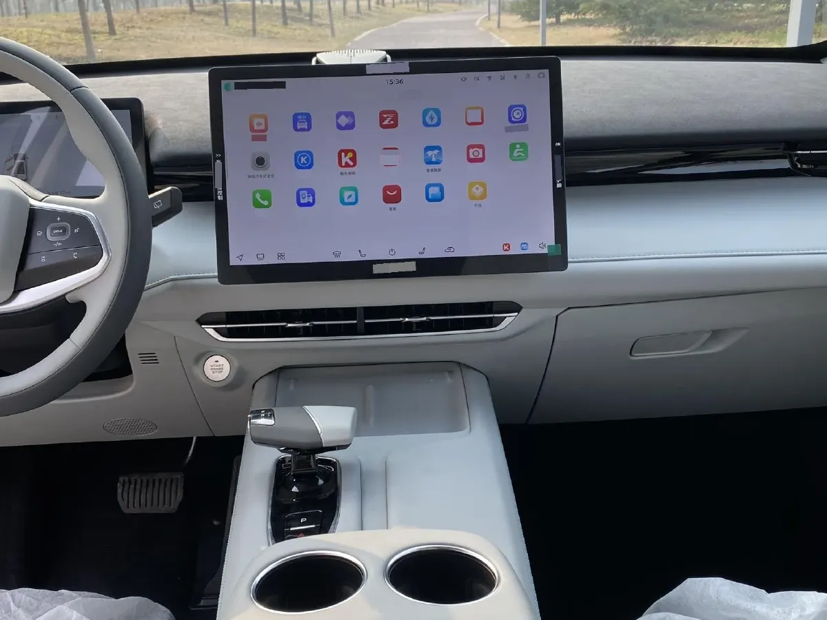 2025 ChangAn UNI-Z 1.5L 98HP L4 E-CVT PHEV,autocango,china used car exporter,china ev exporter,chinese used car exporter,chinese used ev exporter