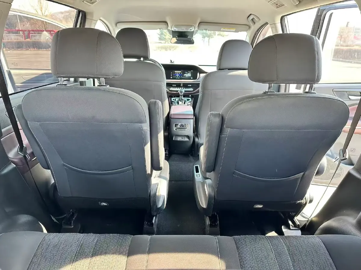 2021 GAC Trumpchi M6 1.5T 169HP L4 7DCT,autocango,china used car exporter,china ev exporter,chinese used car exporter,chinese used ev exporter