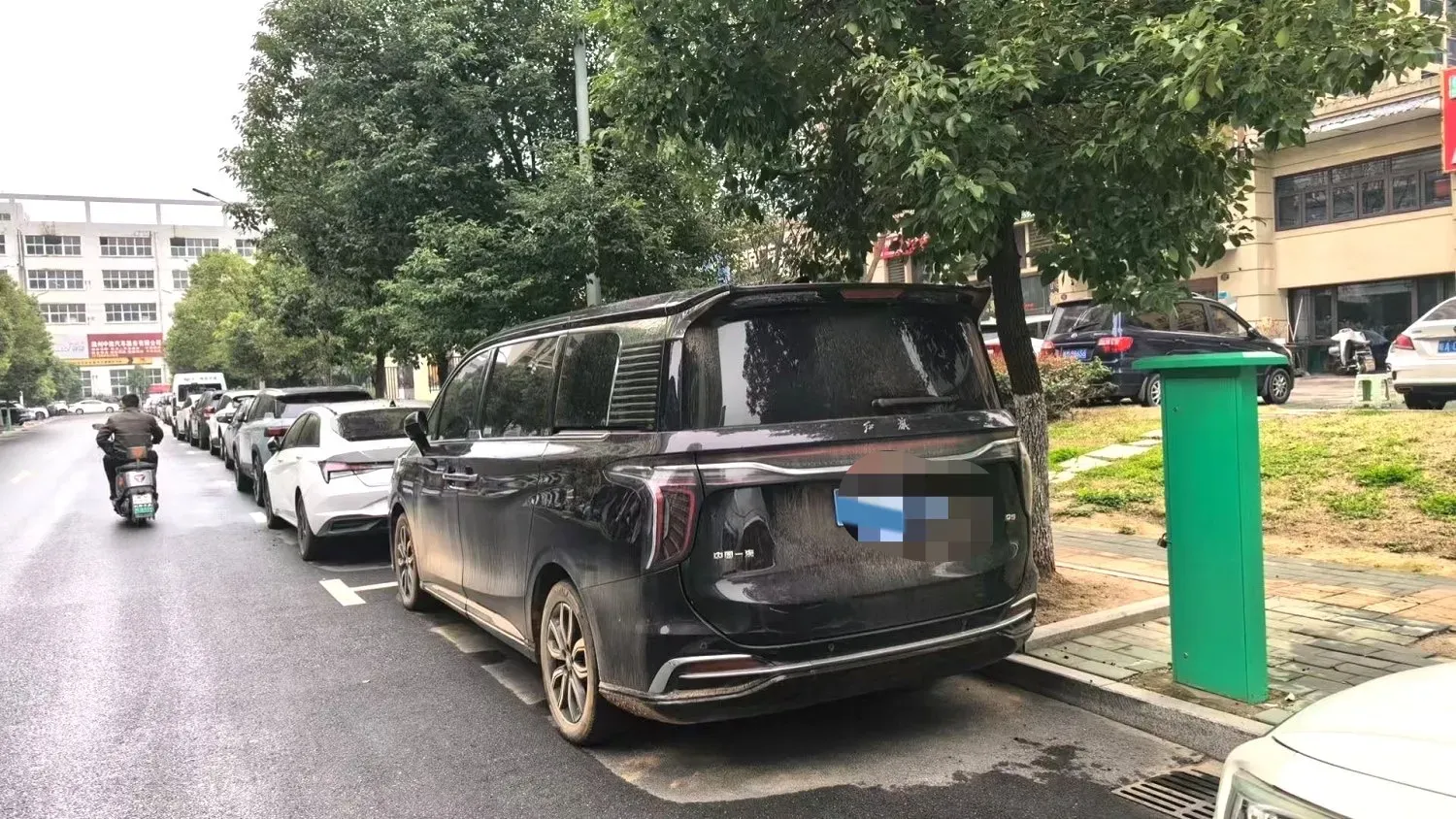 2023 HongQi HQ9 2.0T 252HP L4 8AT,autocango,china used car exporter,china ev exporter,chinese used car exporter,chinese used ev exporter