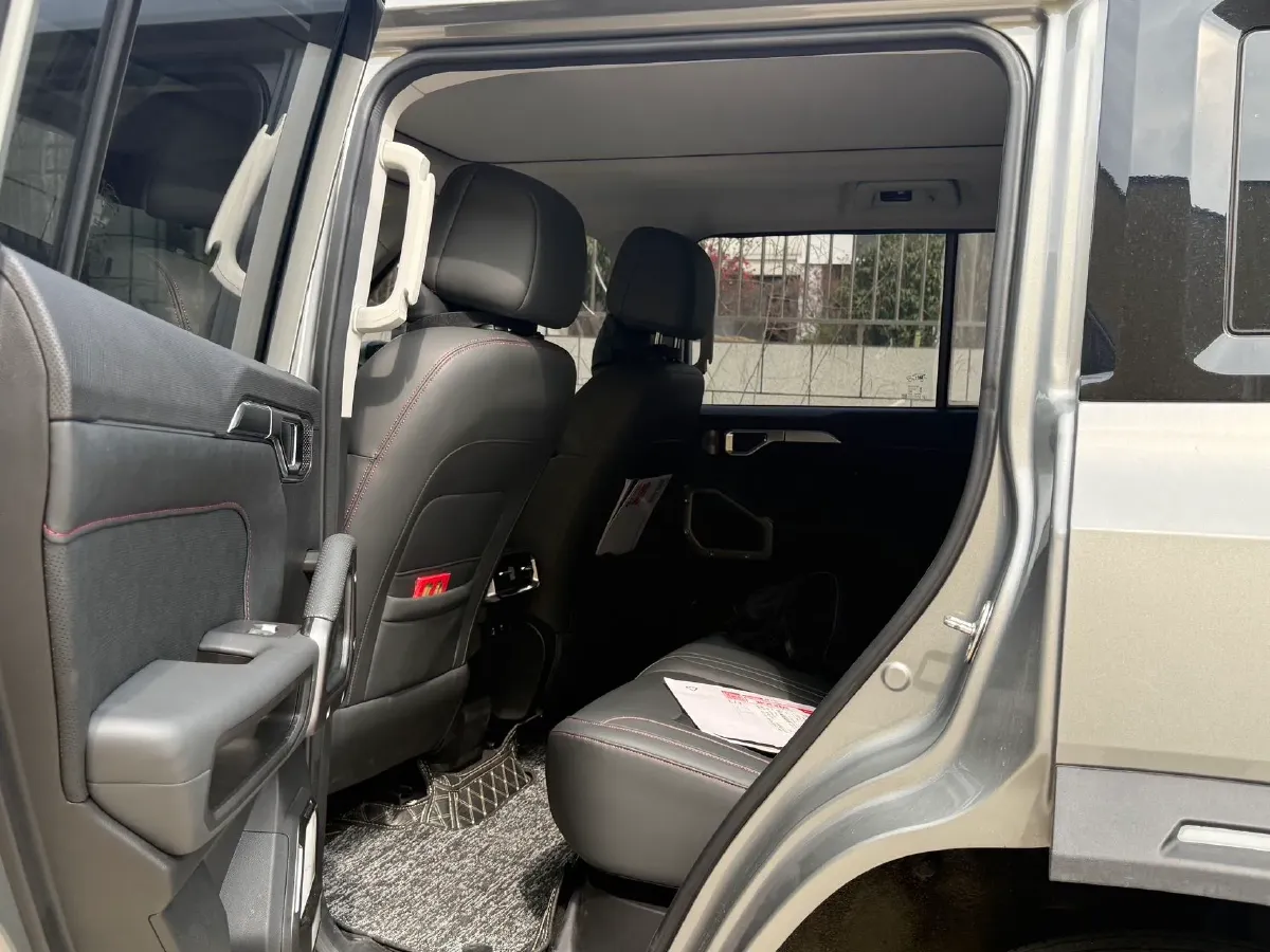 2024 Jetour ShanHai TravellerC-DM 1.5T 156HP L4 3DHT PHEV 26.7KWH,autocango,china used car exporter,china ev exporter,chinese used car exporter,chinese used ev exporter