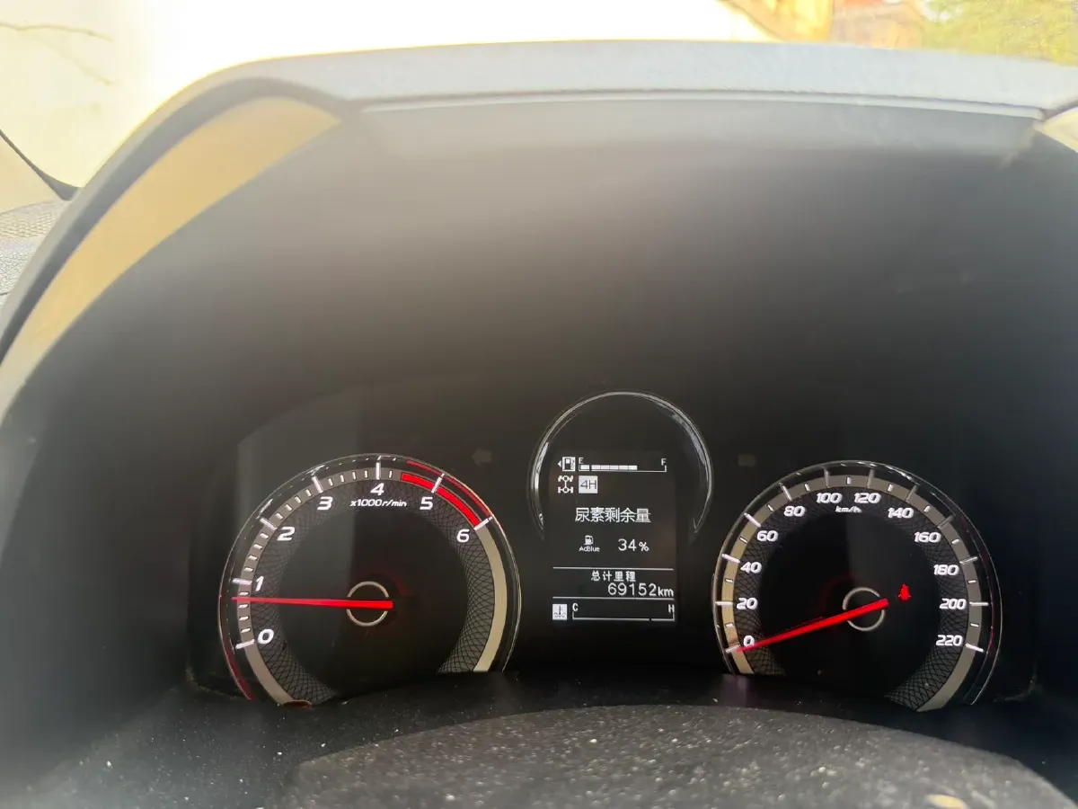 2022 Isuzu RE-MAX Jim 2.8T 120HP L4 5MT,autocango,china used car exporter,china ev exporter,chinese used car exporter,chinese used ev exporter