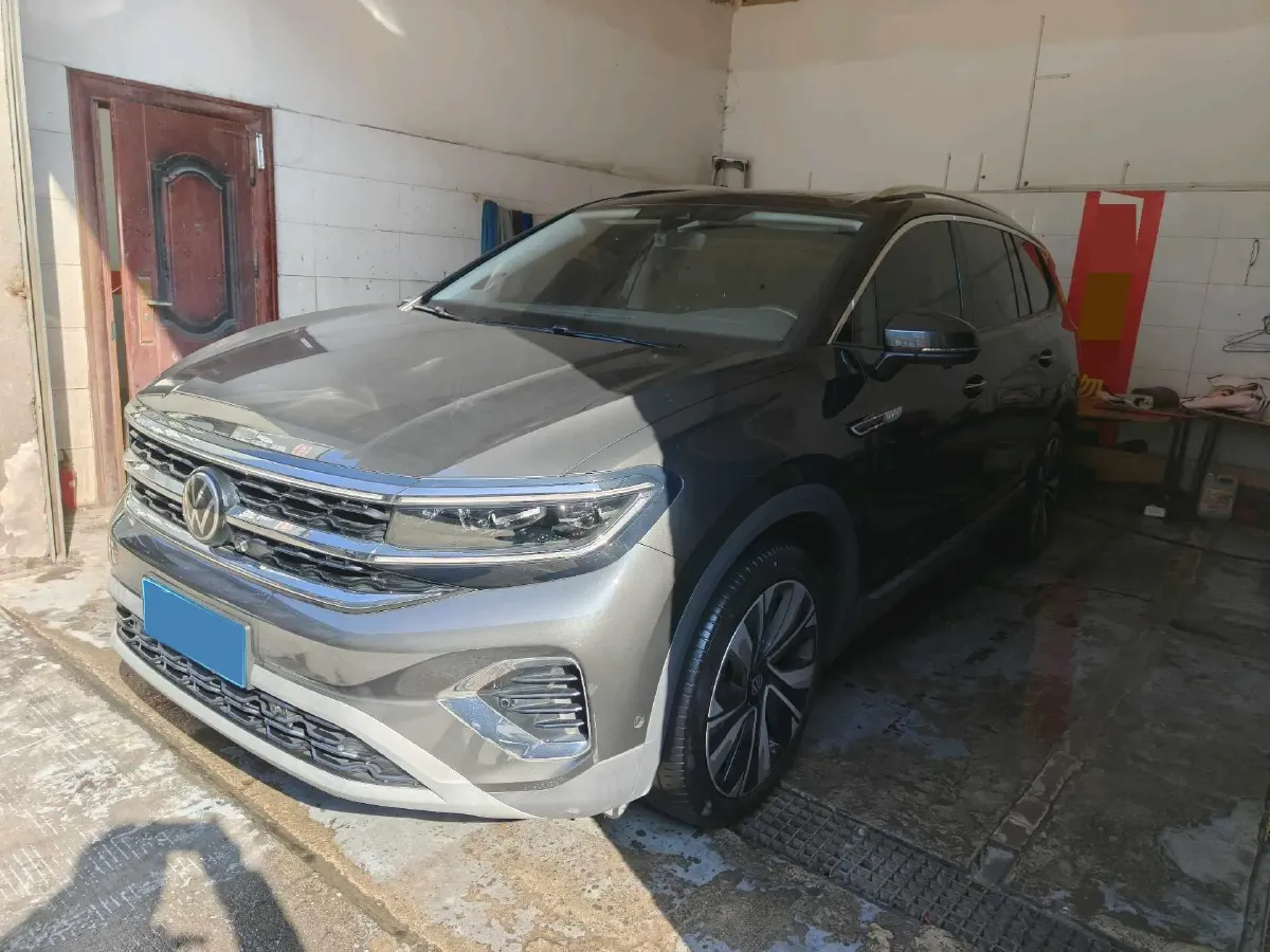 2022 Volkswagen Talagon 2.0T 220HP L4 7DCT,autocango,china used car exporter,china ev exporter,chinese used car exporter,chinese used ev exporter